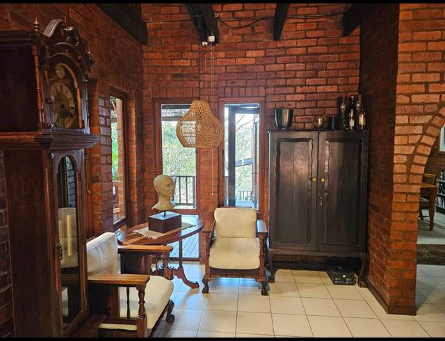 5 BEDROOM BED & BREAKFAST FOR SALE IN WESTVILLE